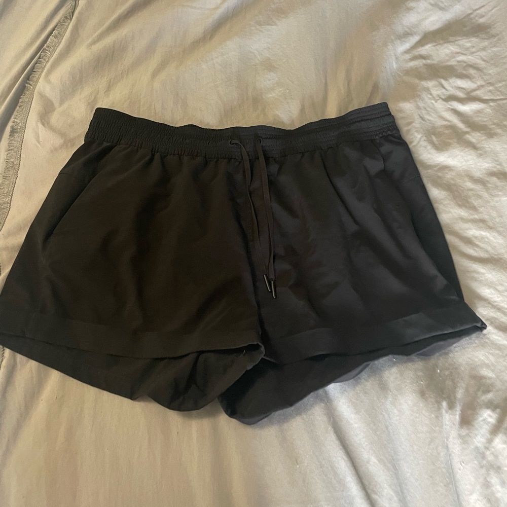 Lululemon shorts. I’m not exactly sure on the style. Good condition size 14